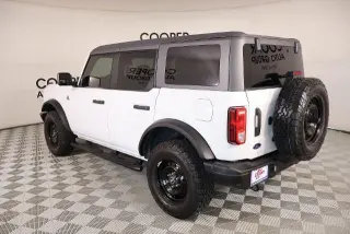 Ford Bronco 2023 4x4 Outer Banks 4dr SUV
