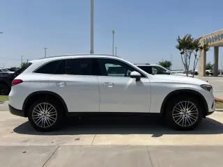 Mercedes-Benz GLC 2025 GLC 300 4dr SUV