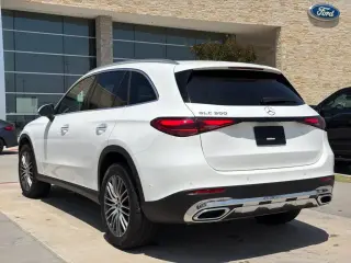 Mercedes-Benz GLC 2025 GLC 300 4dr SUV