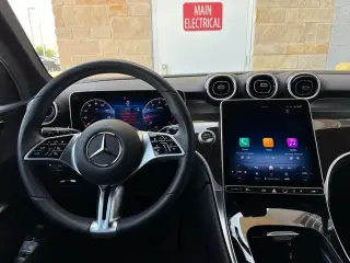 Mercedes-Benz GLC 2025 GLC 300 4dr SUV