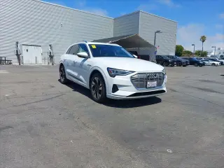 Audi e-tron 2023 AWD quattro Premium 4dr SUV