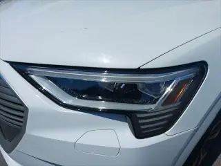 Audi e-tron 2023 AWD quattro Premium 4dr SUV