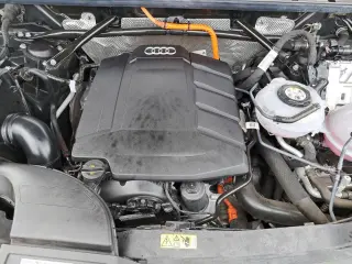 Audi Q5 2023 AWD e quattro S line Premium 55 TFSI 4dr SUV