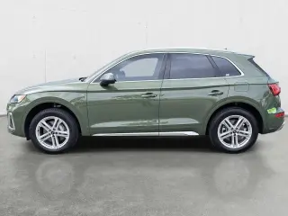 Audi Q5 2023 AWD e quattro S line Premium 55 TFSI 4dr SUV