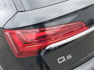 Audi Q5 2024 AWD quattro S line Premium 45 TFSI 4dr SUV