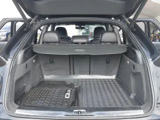 Audi Q3 2018 AWD 2.0T quattro Premium Plus 4dr SUV