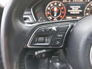 Audi A4 2017 2.0T ultra Premium 4dr Sedan w/Season of Audi selection