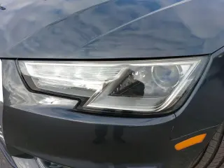 Audi A4 2017 2.0T ultra Premium 4dr Sedan w/Season of Audi selection