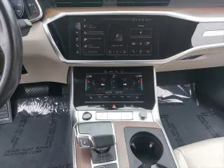 Audi A6 2024 AWD quattro Premium Plus 55 TFSI 4dr Sedan