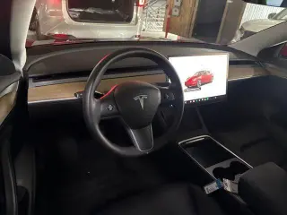 Tesla Model 3 2022 4dr Sedan
