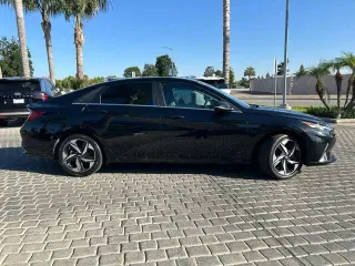 Hyundai ELANTRA Hybrid 2023 Limited 4dr Sedan