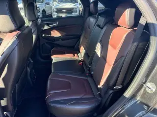 Ford Edge 2020 AWD Titanium 4dr Crossover