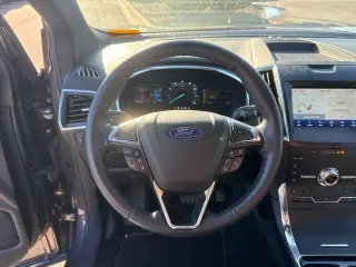 Ford Edge 2020 AWD Titanium 4dr Crossover