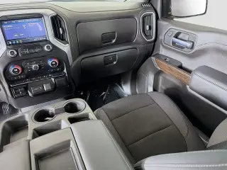 GMC Sierra 1500 2020 4x4 SLE 4dr Double Cab 6.6 ft. SB