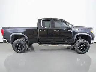 GMC Sierra 1500 2020 4x4 SLE 4dr Double Cab 6.6 ft. SB