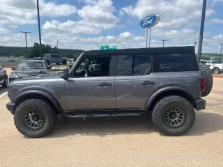 Ford Bronco 2022 4x4 Base 4dr SUV