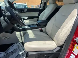 Ford Edge 2023 AWD Titanium 4dr Crossover