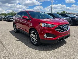 Ford Edge 2023 AWD Titanium 4dr Crossover
