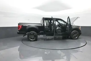 Ford F-150 2021 4x4 Platinum 4dr SuperCrew 6.5 ft. SB