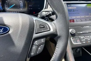 Ford Fusion 2019 SEL 4dr Sedan