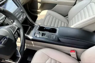 Ford Fusion 2019 SEL 4dr Sedan