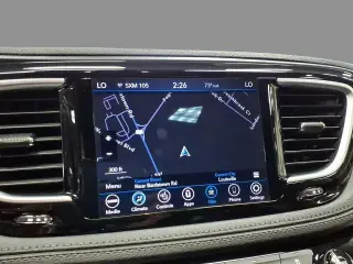 Chrysler Pacifica 2020 Limited Red S 4dr Mini-Van