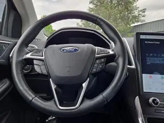 Ford Edge 2024 AWD Titanium 4dr SUV