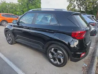 Hyundai VENUE 2023 SEL 4dr Crossover