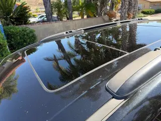 Chrysler Pacifica Hybrid 2019 Limited 35th Anniversary 4dr Mini-Van