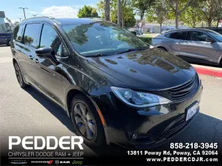 Chrysler Pacifica Hybrid 2019 Limited 35th Anniversary 4dr Mini-Van