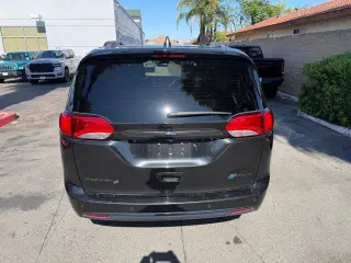 Chrysler Pacifica Hybrid 2019 Limited 35th Anniversary 4dr Mini-Van
