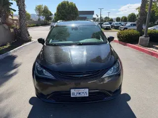 Chrysler Pacifica Hybrid 2019 Limited 35th Anniversary 4dr Mini-Van