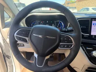 Chrysler Pacifica Hybrid 2022 Touring L 4dr Mini-Van