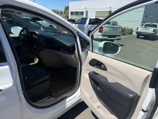 Chrysler Pacifica Hybrid 2022 Touring L 4dr Mini-Van