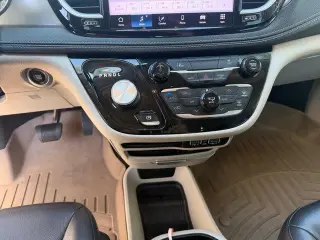 Chrysler Pacifica Hybrid 2022 Touring L 4dr Mini-Van