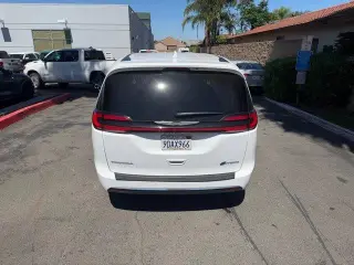 Chrysler Pacifica Hybrid 2022 Touring L 4dr Mini-Van