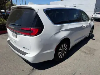 Chrysler Pacifica Hybrid 2022 Touring L 4dr Mini-Van