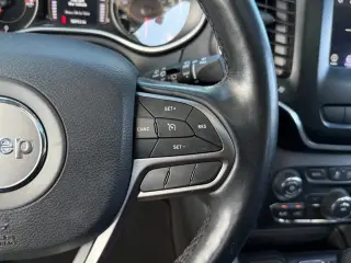 Jeep Cherokee 2021 Latitude Lux 4dr SUV