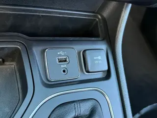 Jeep Cherokee 2021 Latitude Lux 4dr SUV