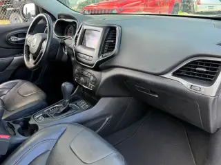 Jeep Cherokee 2021 Latitude Lux 4dr SUV