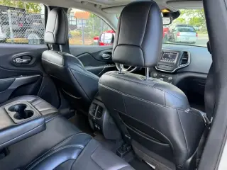 Jeep Cherokee 2021 Latitude Lux 4dr SUV