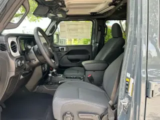 Jeep Gladiator 2025 4x4 Sport 4dr Crew Cab 5.0 ft. SB