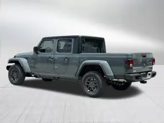Jeep Gladiator 2025 4x4 Sport 4dr Crew Cab 5.0 ft. SB
