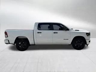 Ram 1500 2024 4x2 Big Horn 4dr Crew Cab 5.6 ft. SB Pickup
