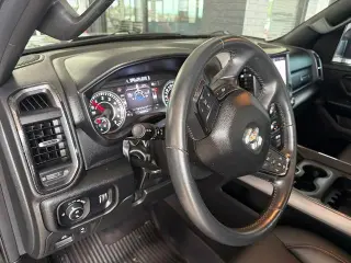 Ram 1500 2022 4x4 Big Horn 4dr Crew Cab 5.6 ft. SB Pickup