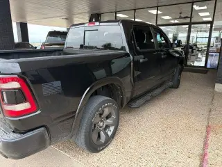 Ram 1500 2022 4x4 Big Horn 4dr Crew Cab 5.6 ft. SB Pickup