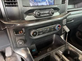 Ford F-150 2023 4x2 XL 4dr SuperCrew 6.5 ft. SB
