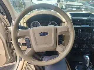 Ford Escape 2010 AWD Limited 4dr SUV