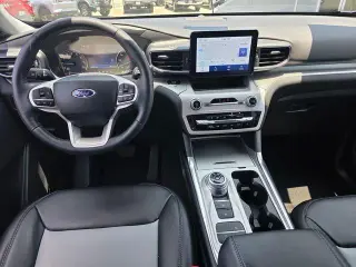 Ford Explorer 2023 XLT 4dr SUV