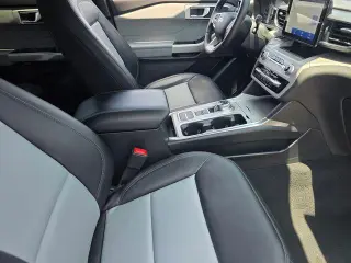 Ford Explorer 2023 XLT 4dr SUV